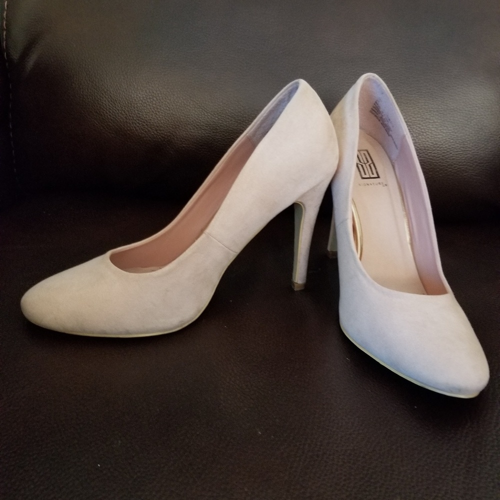 Signature pumps